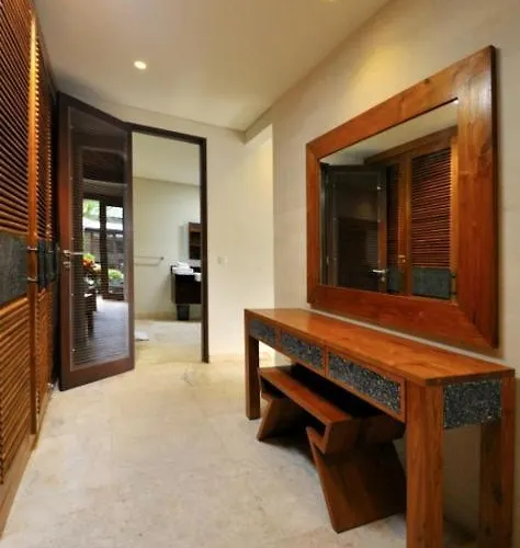 Villa Seven Kejora - Beachfront Estate
