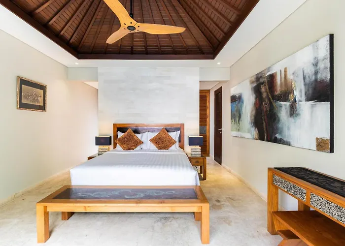Villa Seven Kejora - Beachfront Estate